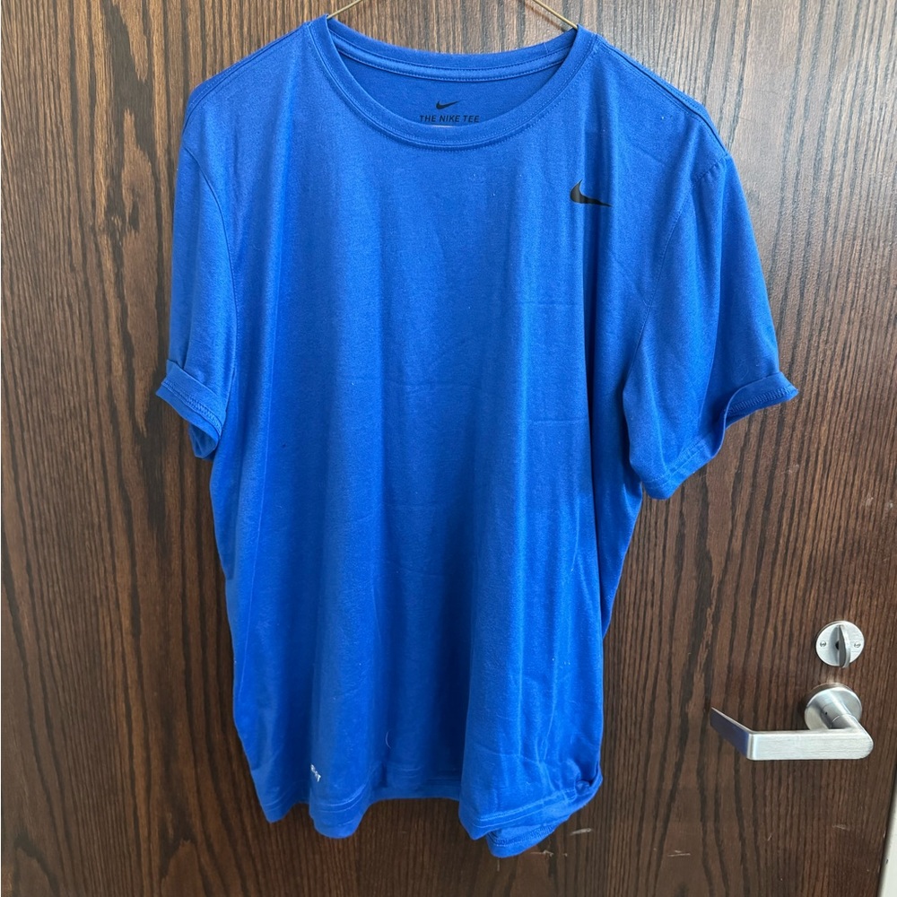 Nike Men's Blue T-Shirt